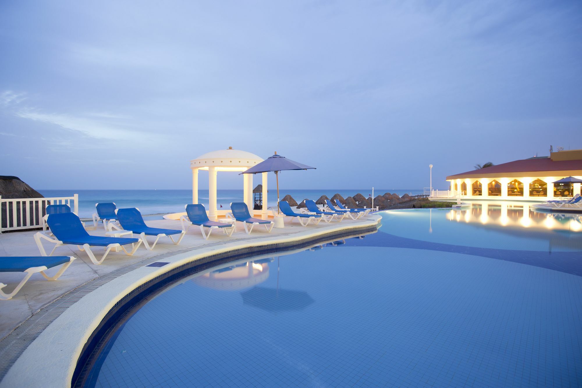 Golden Parnassus Resort & Spa (Adults Only) Cancun Ngoại thất bức ảnh