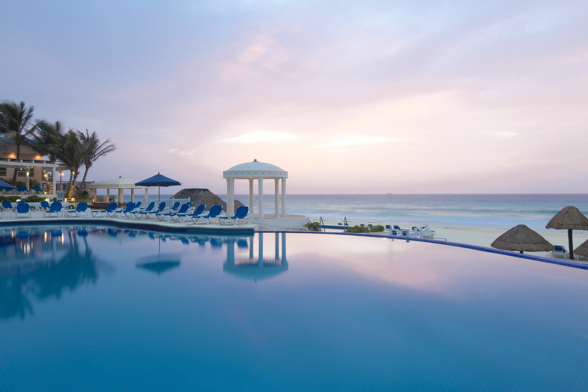 Golden Parnassus Resort & Spa (Adults Only) Cancun Ngoại thất bức ảnh